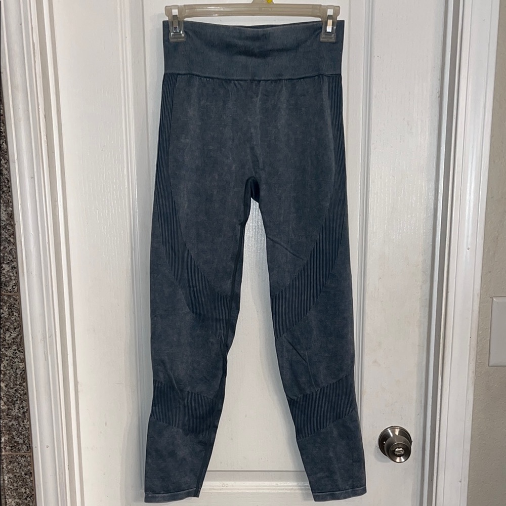 PINK by Victoria’s Secret Seamless Sculpt Legging Size large